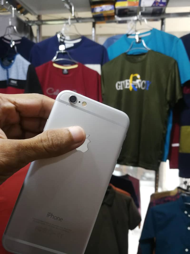 Apple iPhone 6 6