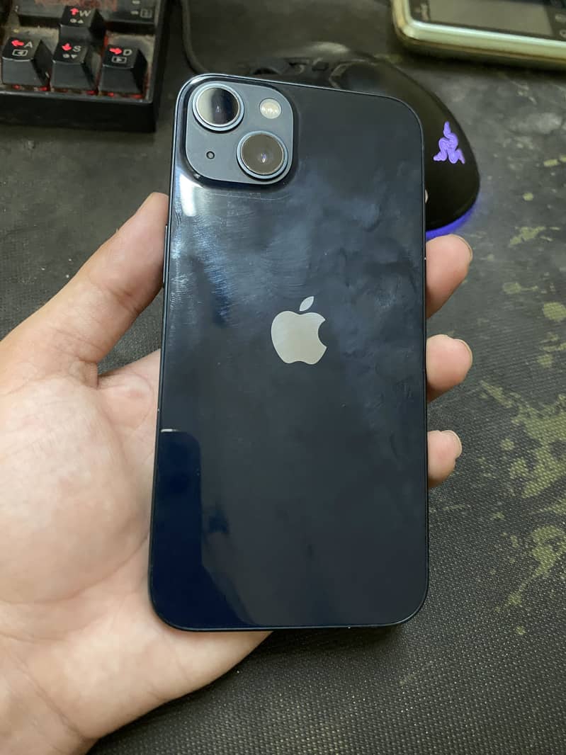 Apple iPhone 13 0