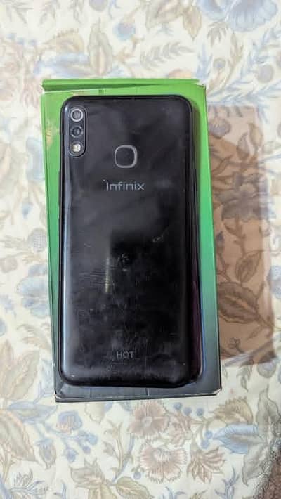 Infinix Hot 8 Lite