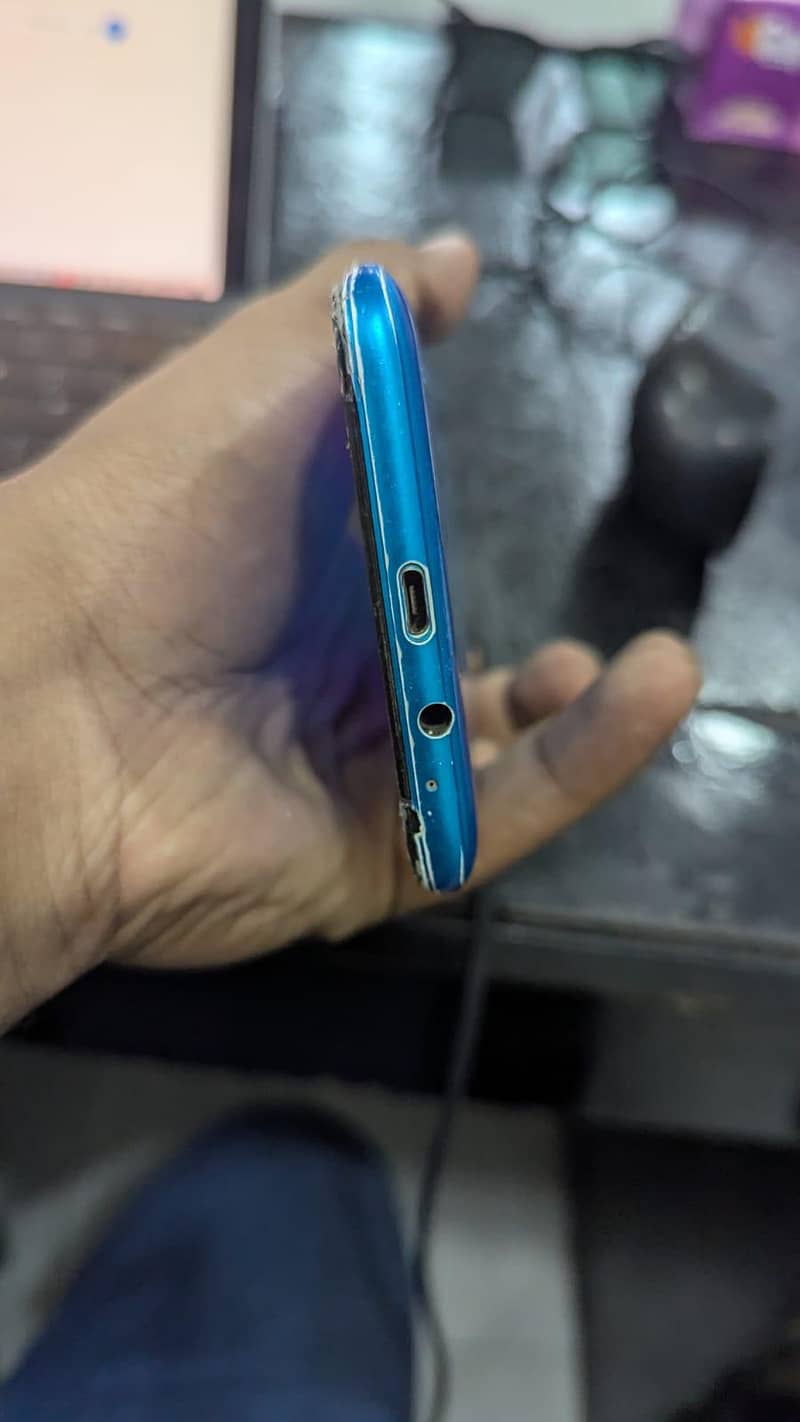 Tecno Spark 4 4
