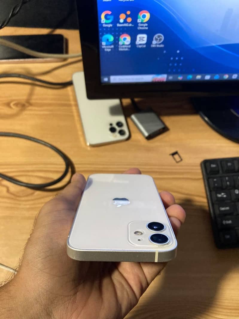 Apple iPhone 12 mini 2