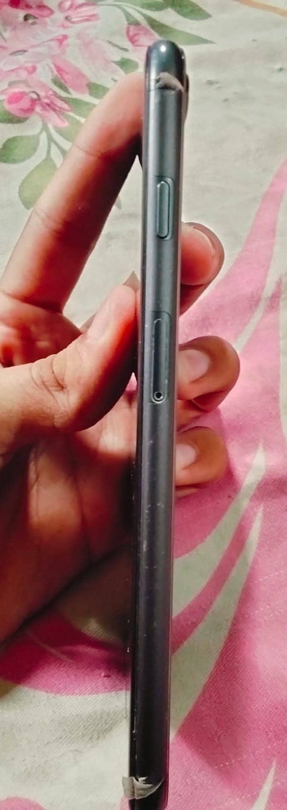 Apple iPhone 8 Plus 1