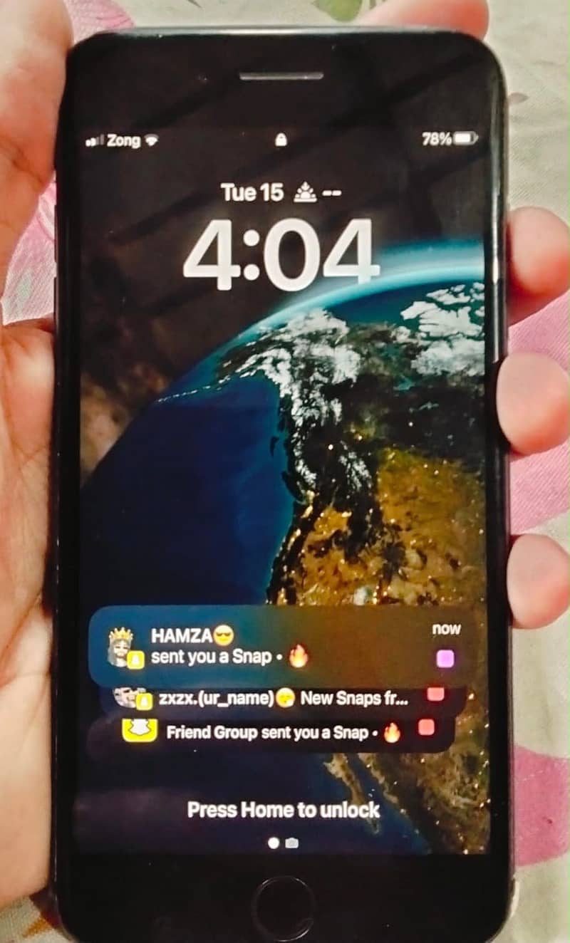 Apple iPhone 8 Plus 2