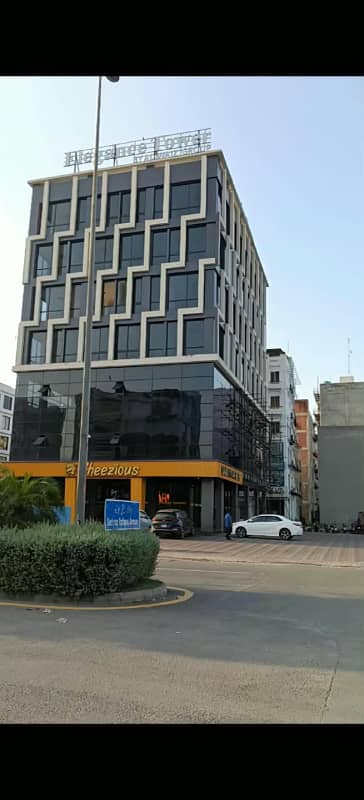 10 Marla 8-Storey Plaza For Sale In Bahria Town Lahore | 23 Lac Monthly Rental Income