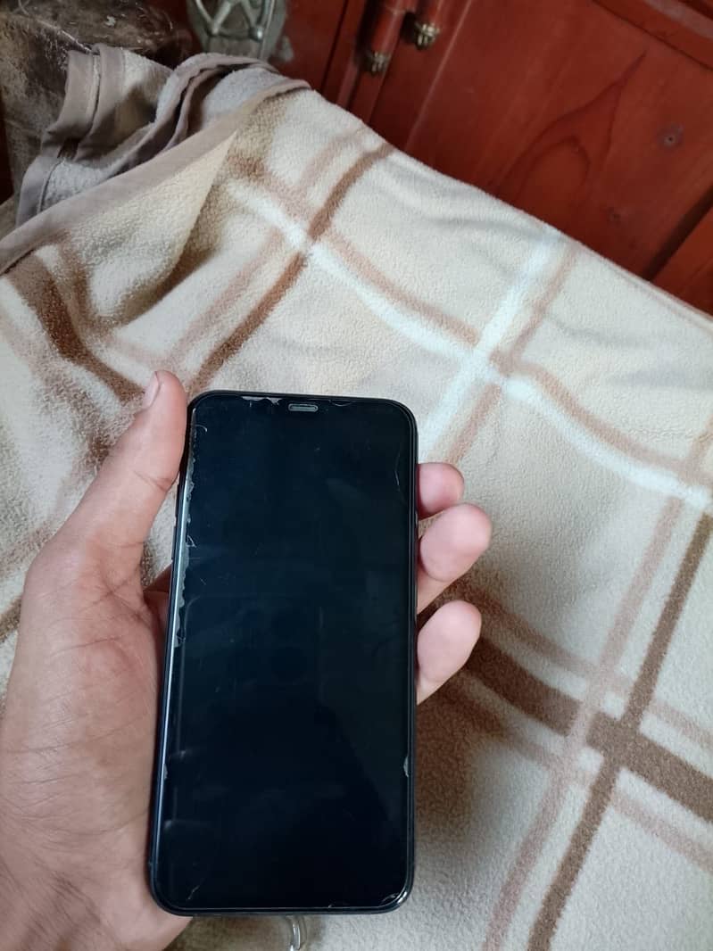 Apple iPhone 11 1