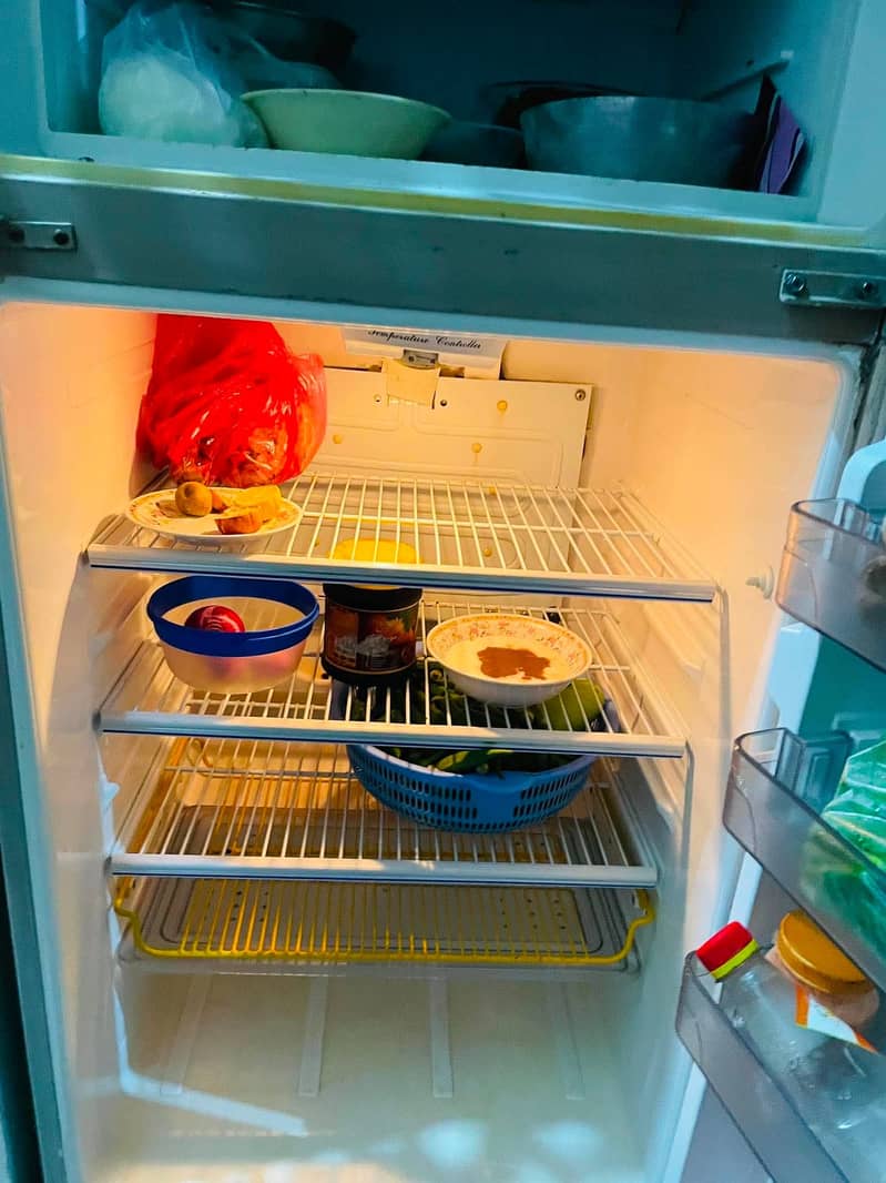 Dawlance refrigerator 1