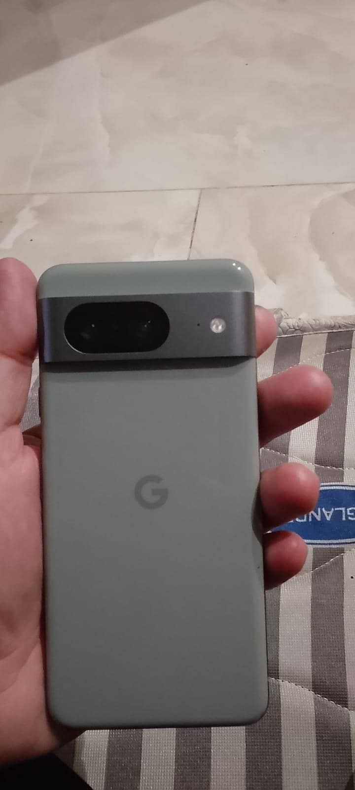 Google Pixel 8 2