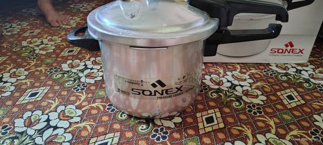 original sonex pressure cooker