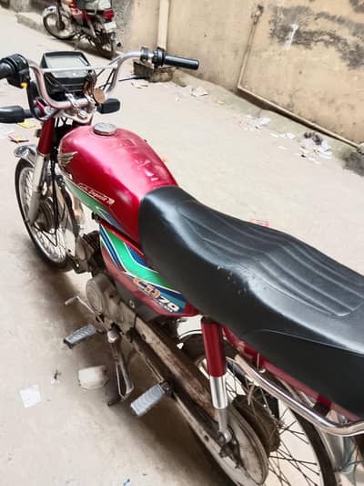 HONDA CD 70