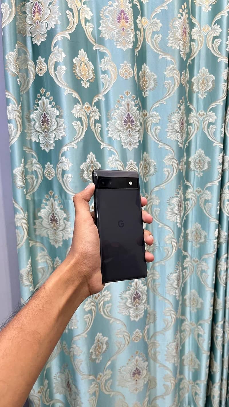 Google Pixel 6a 1