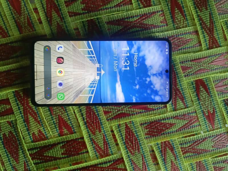 sharp aquos R7 6