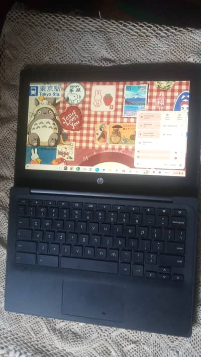 HP Touchscreen Chromebook 4GB RAM - 2030 Auto Updates (Like New)