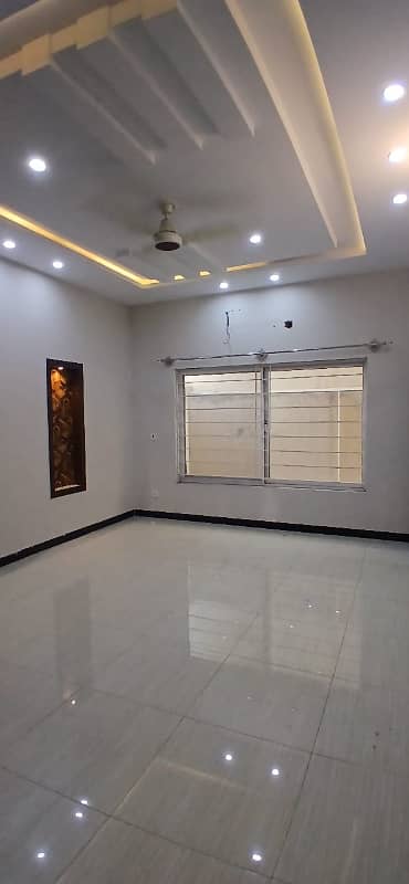 studio flat for rent . 0