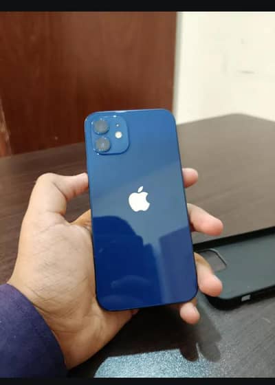 Apple iPhone 12
