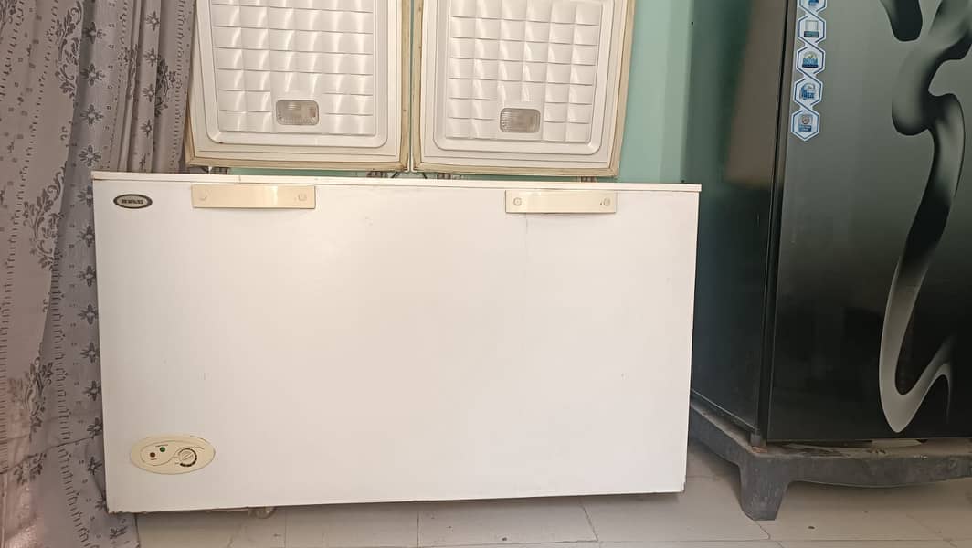 Waves Refigerator / Fridge 3