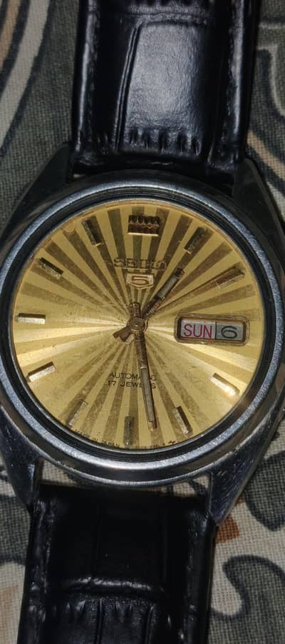 Seiko 5 automatic japanese moment