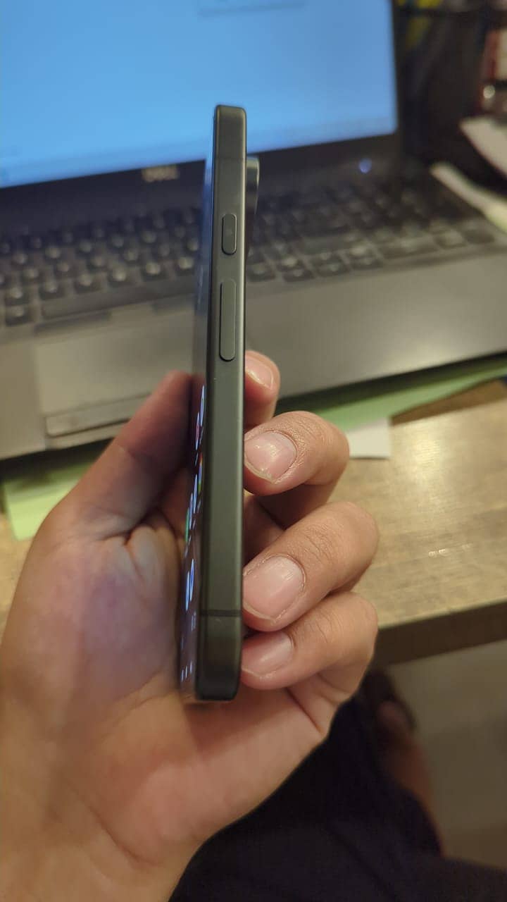 Google Pixel 10 3