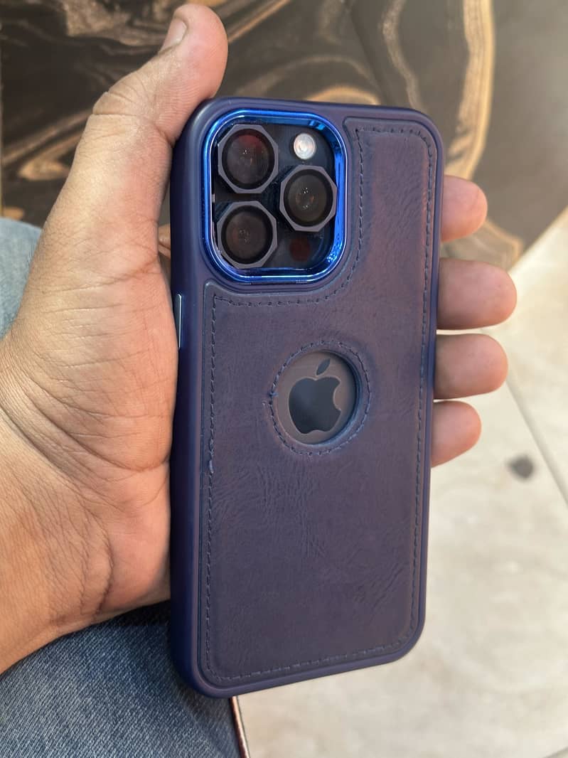 Apple iPhone 15 Pro Max 6