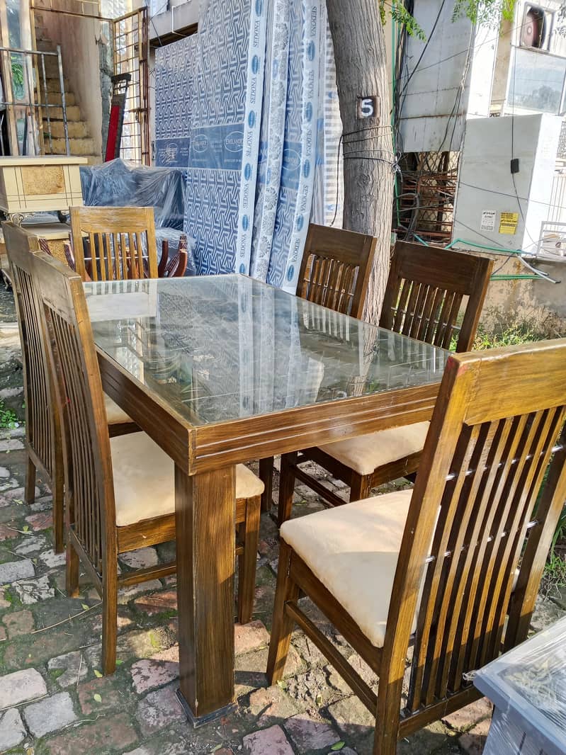 daning table 0