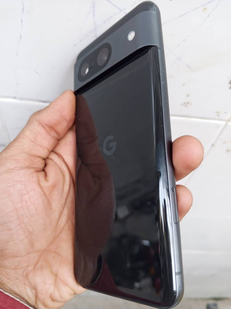 Google Pixel 8 2