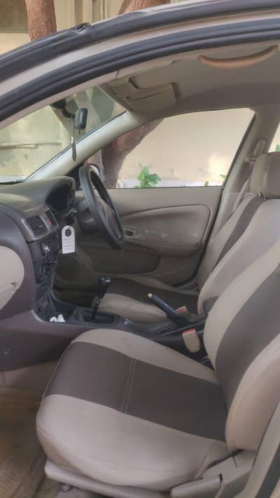 Nissan Sunny 2005