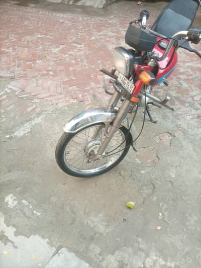 United 70cc bike ha bohat Achi ha Decument Complete ha