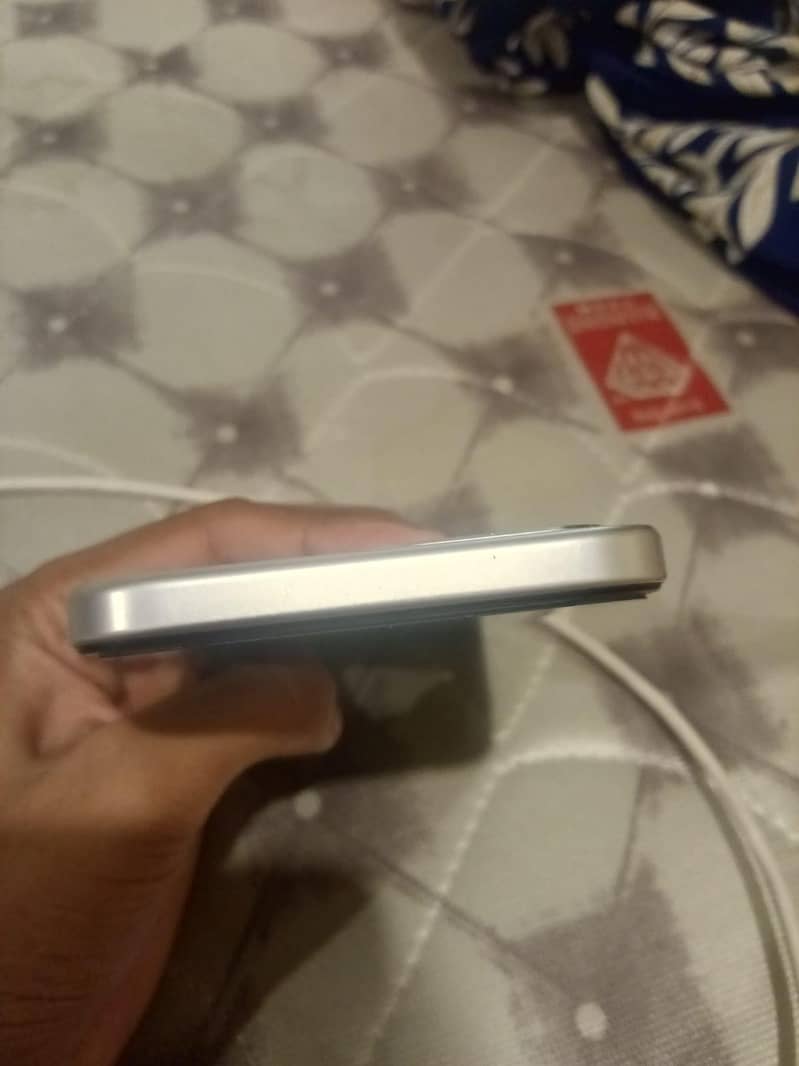 OPPO A6s 9