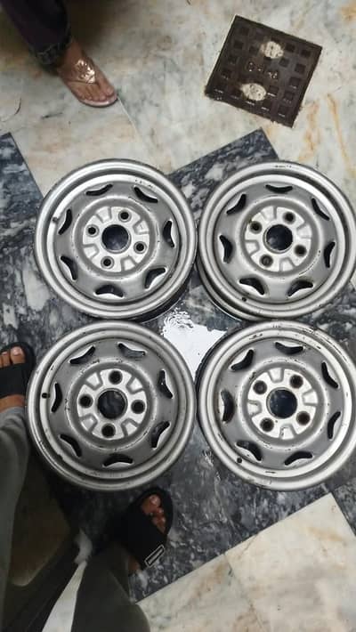 suzuki cultus 13 inches rims genuine