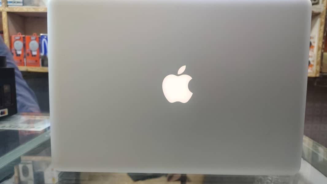 MacBook Pro 9,2 7