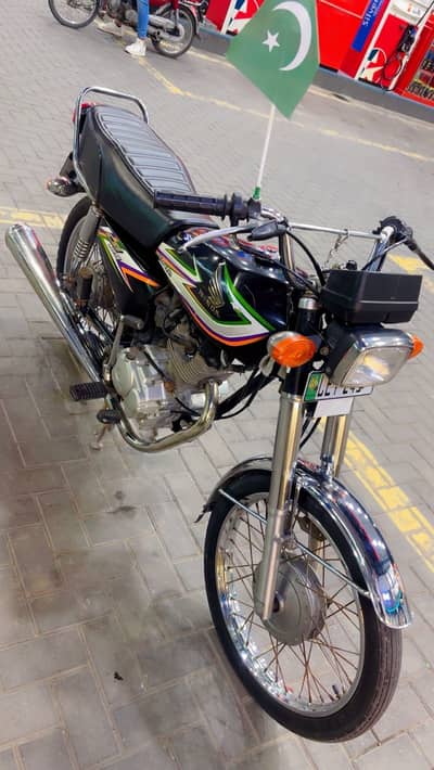 Honda 125 total genuine well maintained 0321 3603333