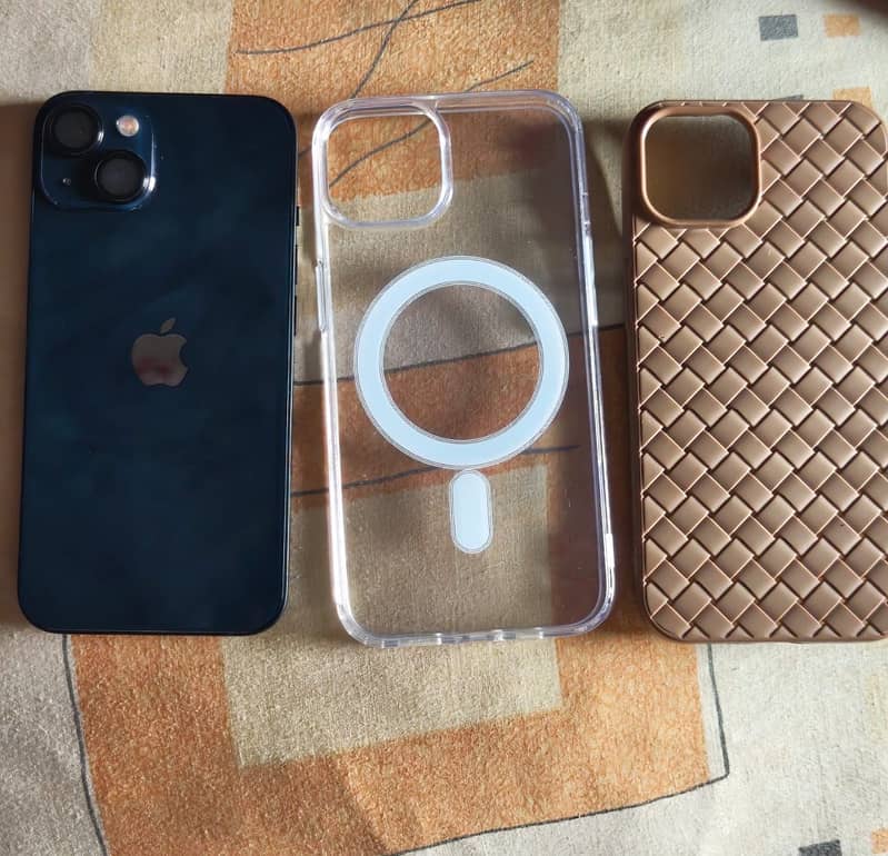 Apple iPhone 13 5