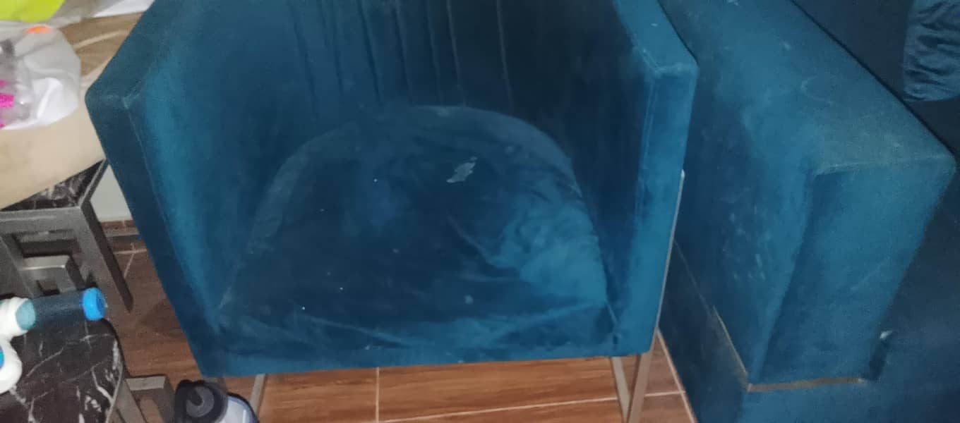 7seater sofa 8