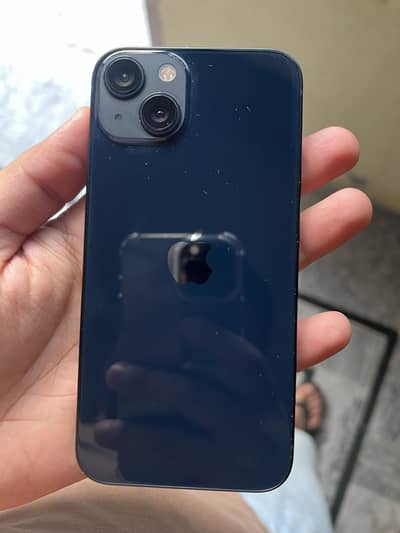 Apple iPhone 13