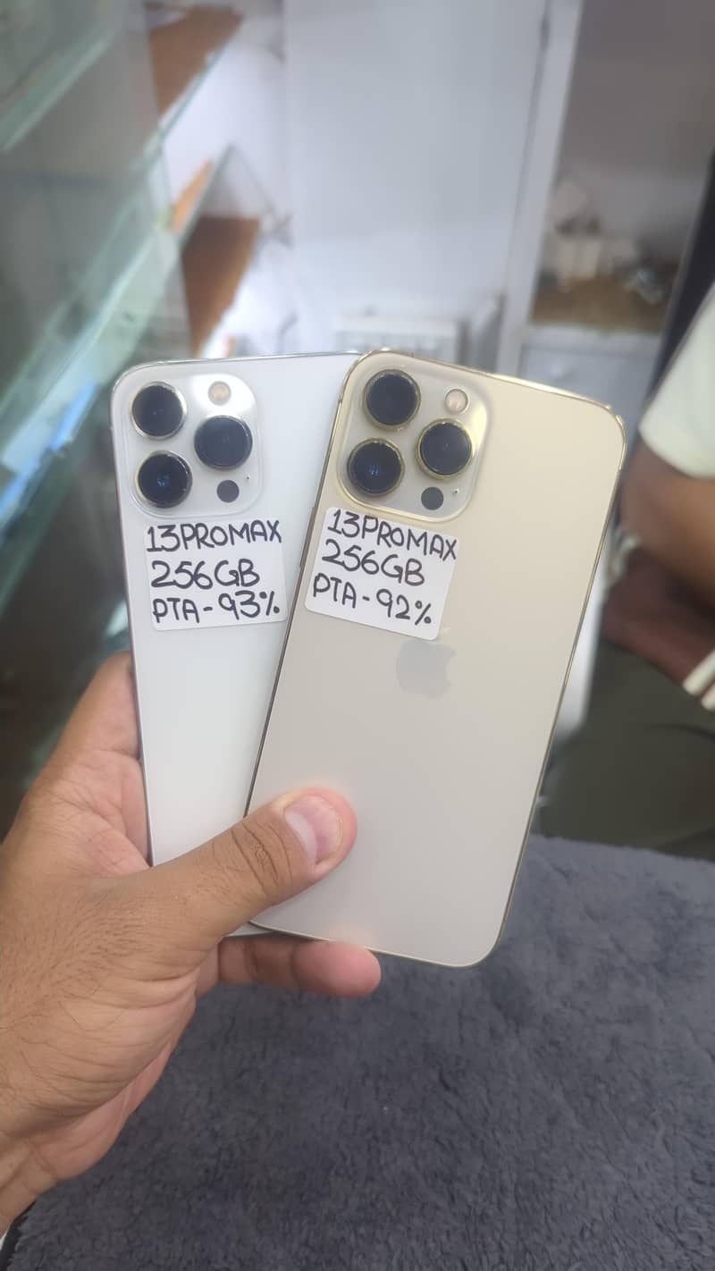 Apple iPhone 13 14