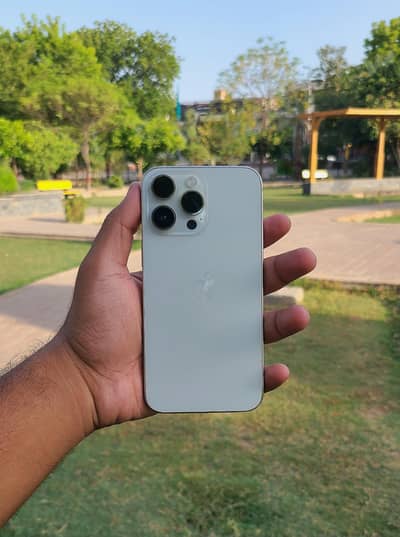 iPhone 14 Pro Max : 256-GB /89 Health [Factory Unlock with Box]