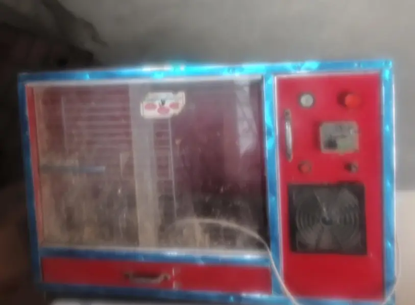 brooder — photo 2