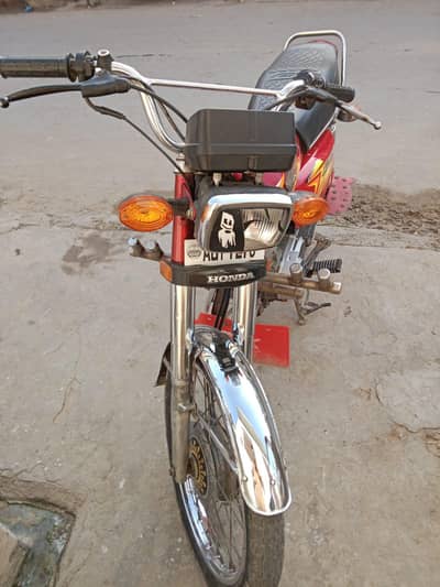 Honda 125 24 model 9/10 condition