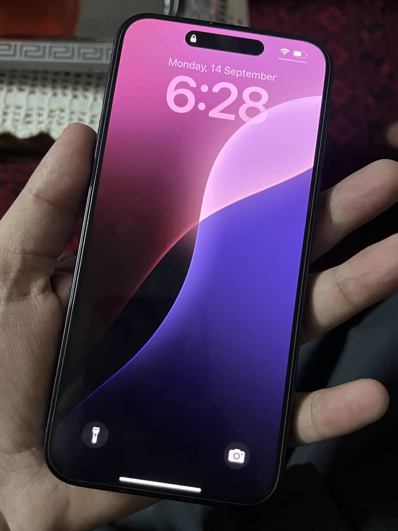 Apple iPhone 15 Pro Max 1