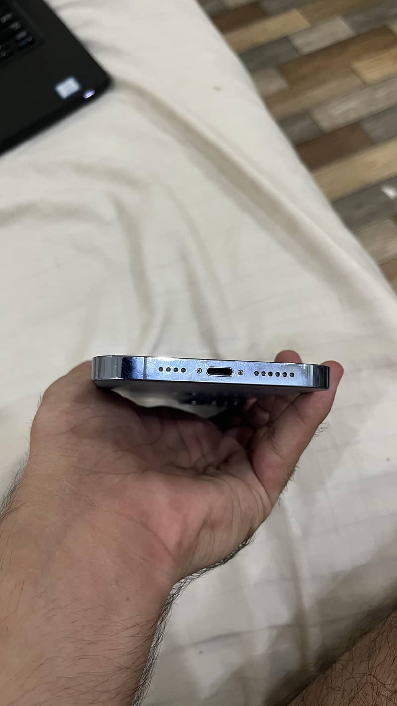 Apple iPhone 13 Pro Max 5