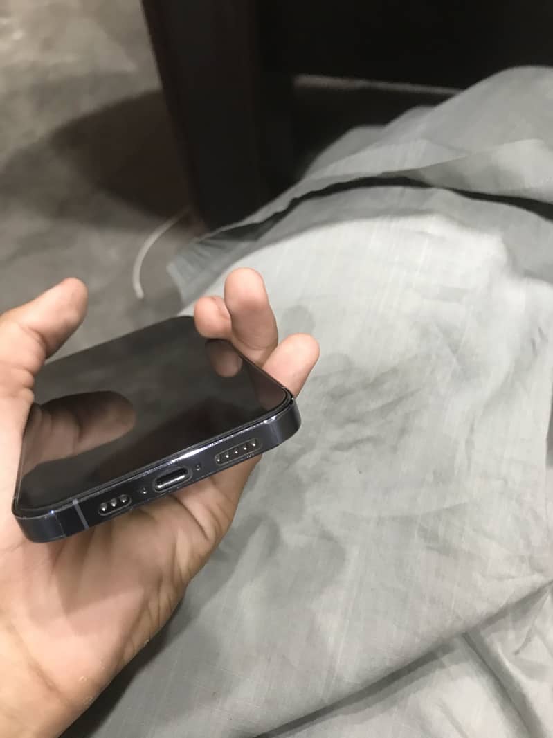 Apple iPhone 13 Pro 3
