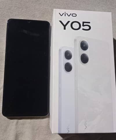 Vivo Y04 4/64 with box and charger