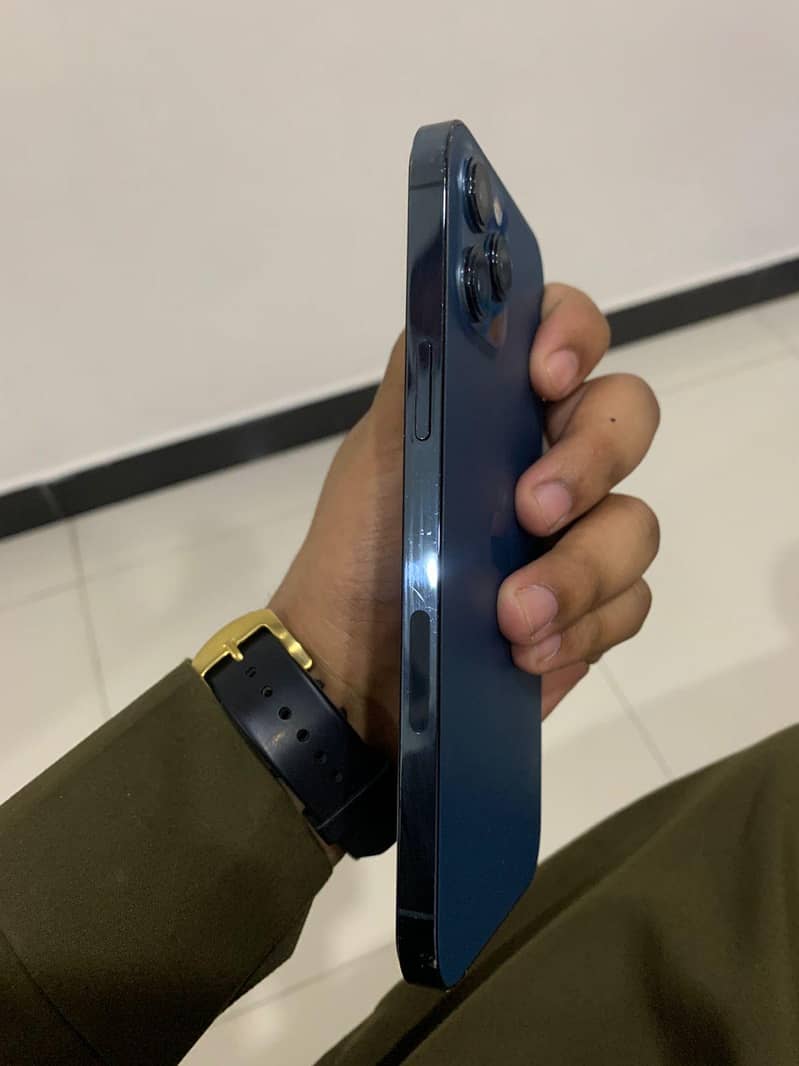 Apple iPhone 12 Pro Max 2