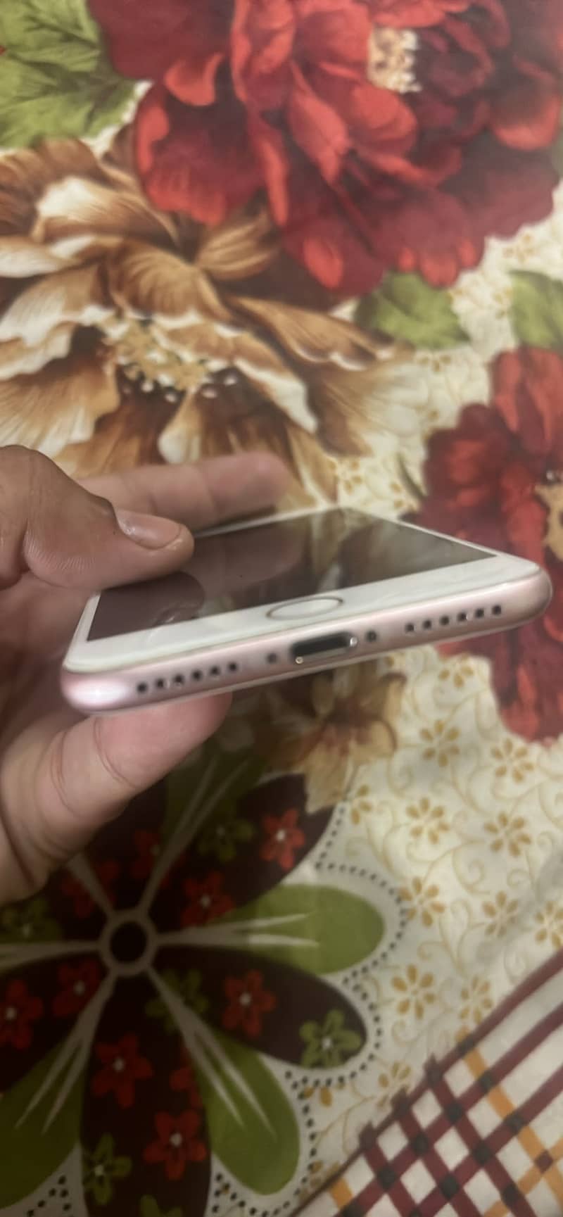 Apple iPhone 7 2