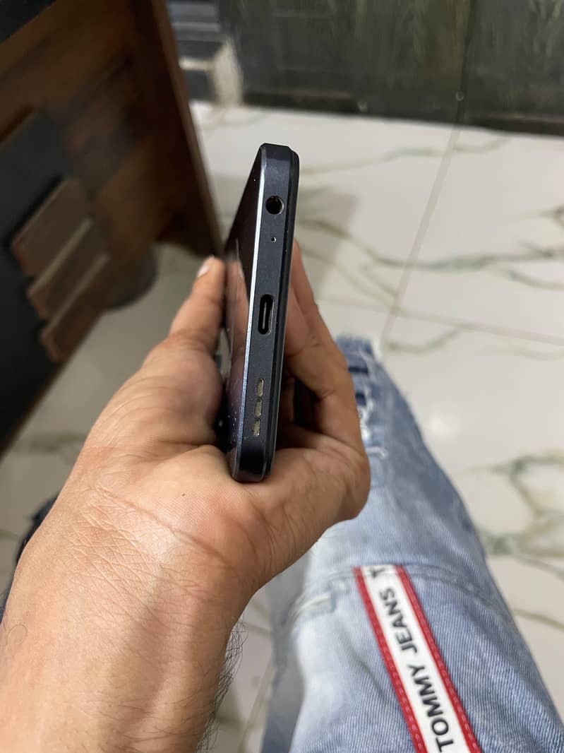 Infinix 6