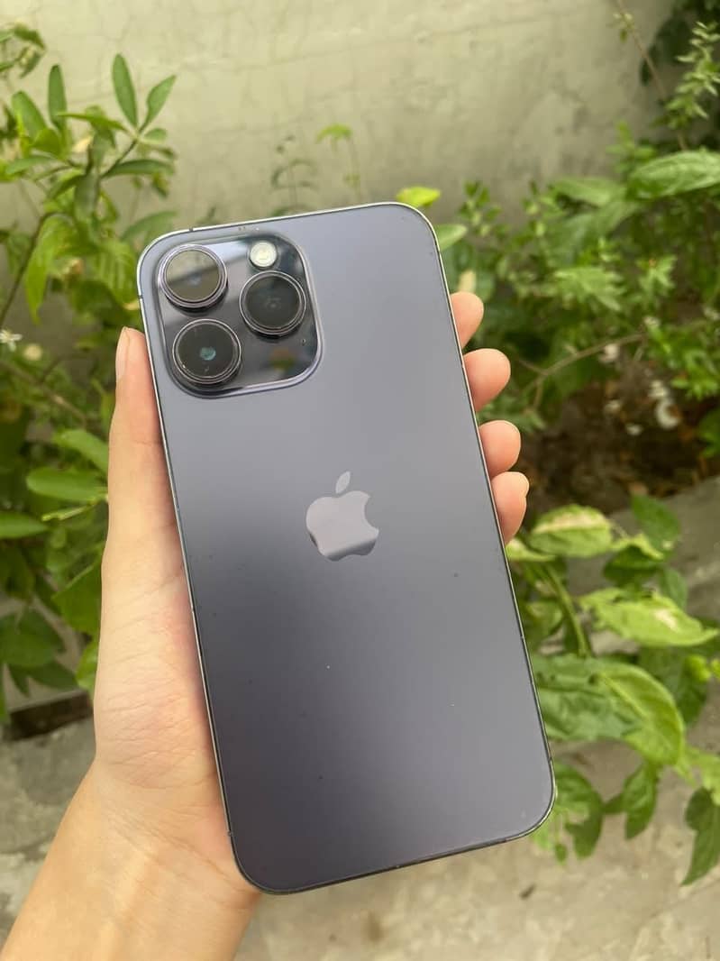 Apple iPhone 14 Pro Max 0