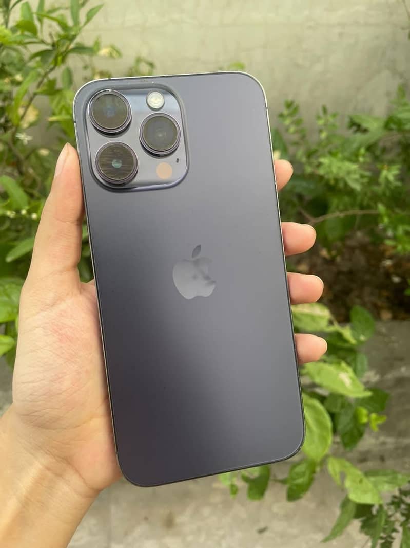 Apple iPhone 14 Pro Max 4