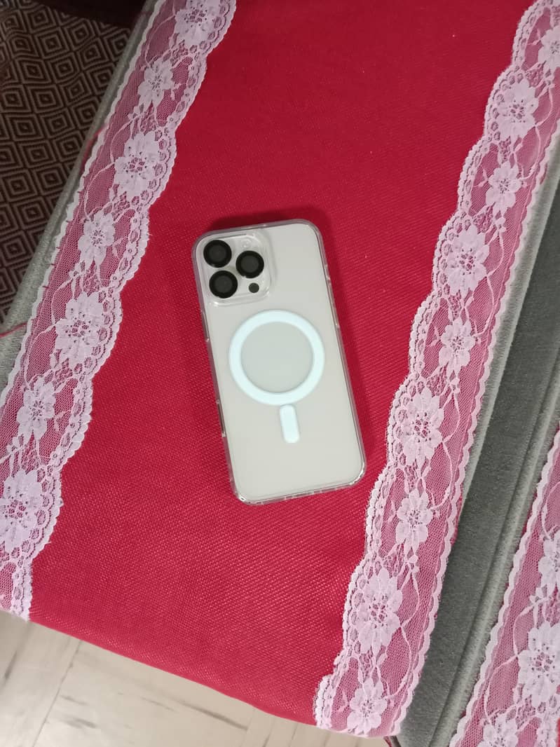 Apple iPhone 16 Pro Max 0