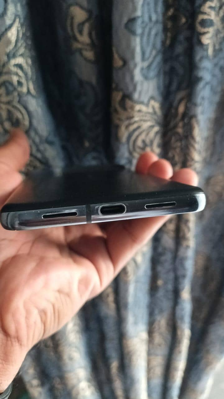 Google Pixel 8 Pro 1