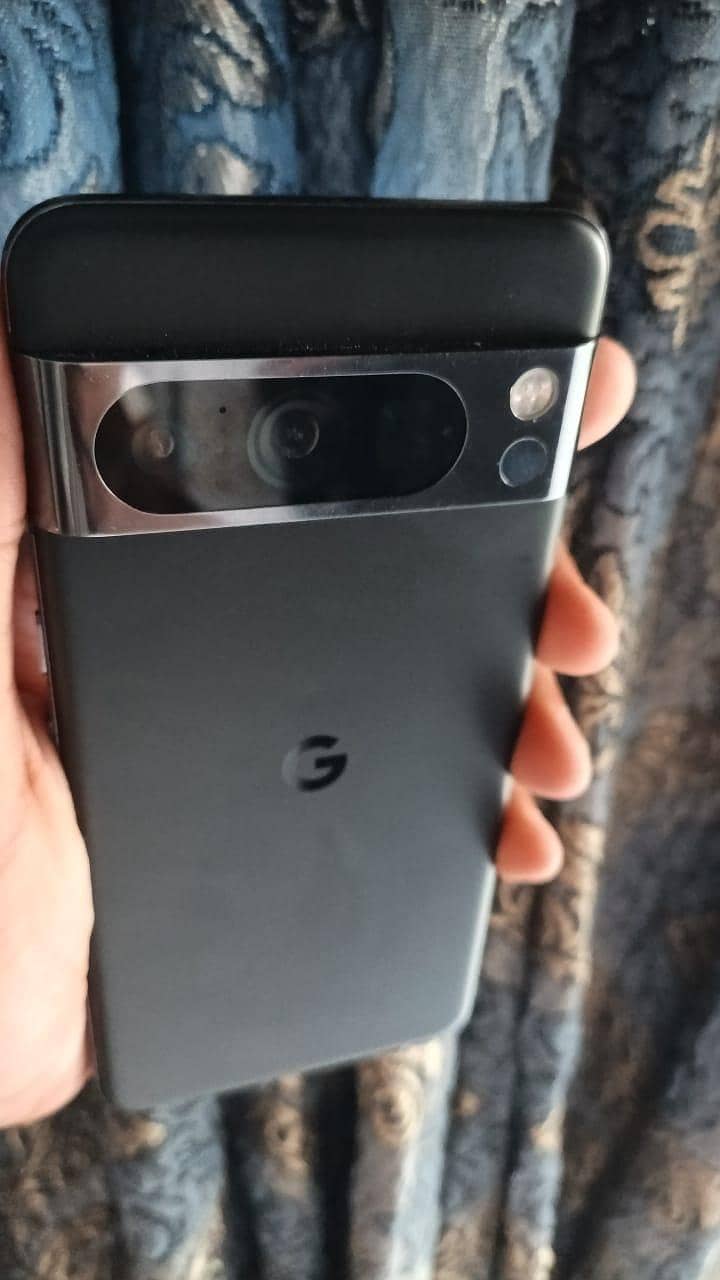 Google Pixel 8 Pro 2