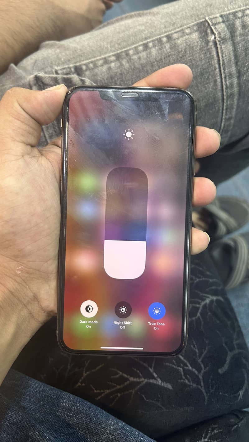 Apple iPhone XS Max 7